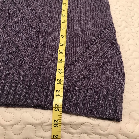 Carolyn Taylor Purple Cable Sweater Size Medium - Picture 6 of 15